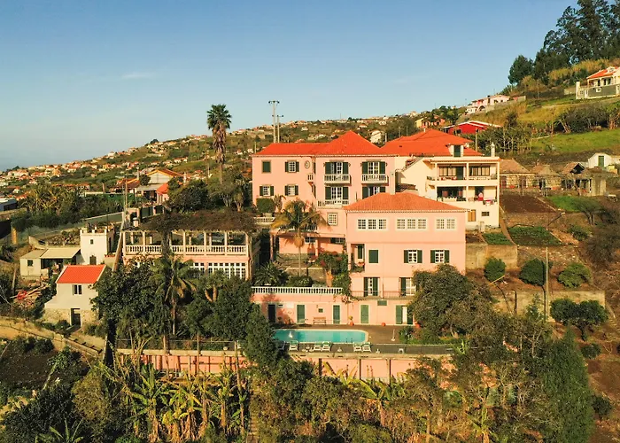 Alto Boutique Bed & Breakfast 4*